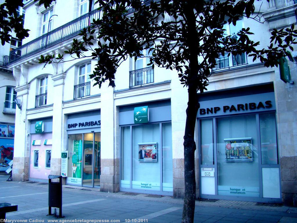 Nantes. L\'agence BNP Paribas du Cours des 50 Otages.