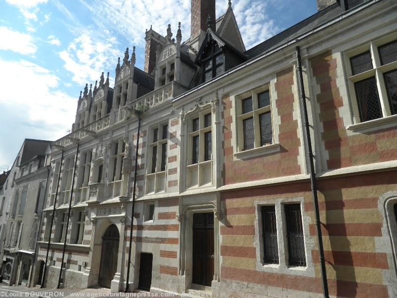 Hôtel d'Alluye à Blois - rue saint-Honoré.