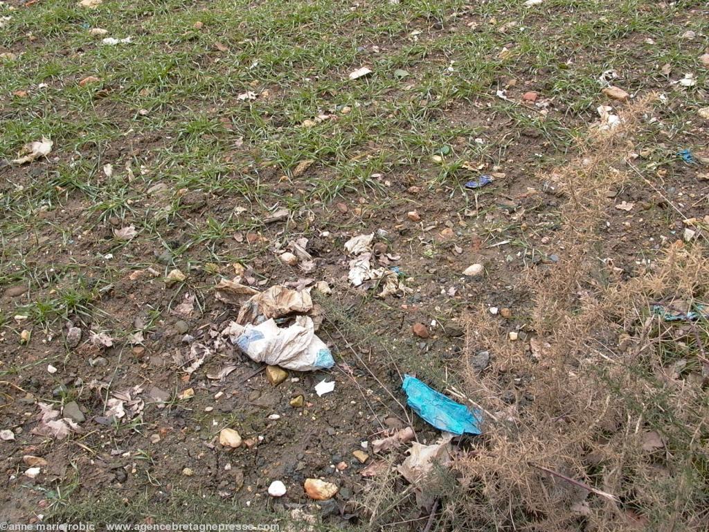 Guernal 2 : les déchets affleurent