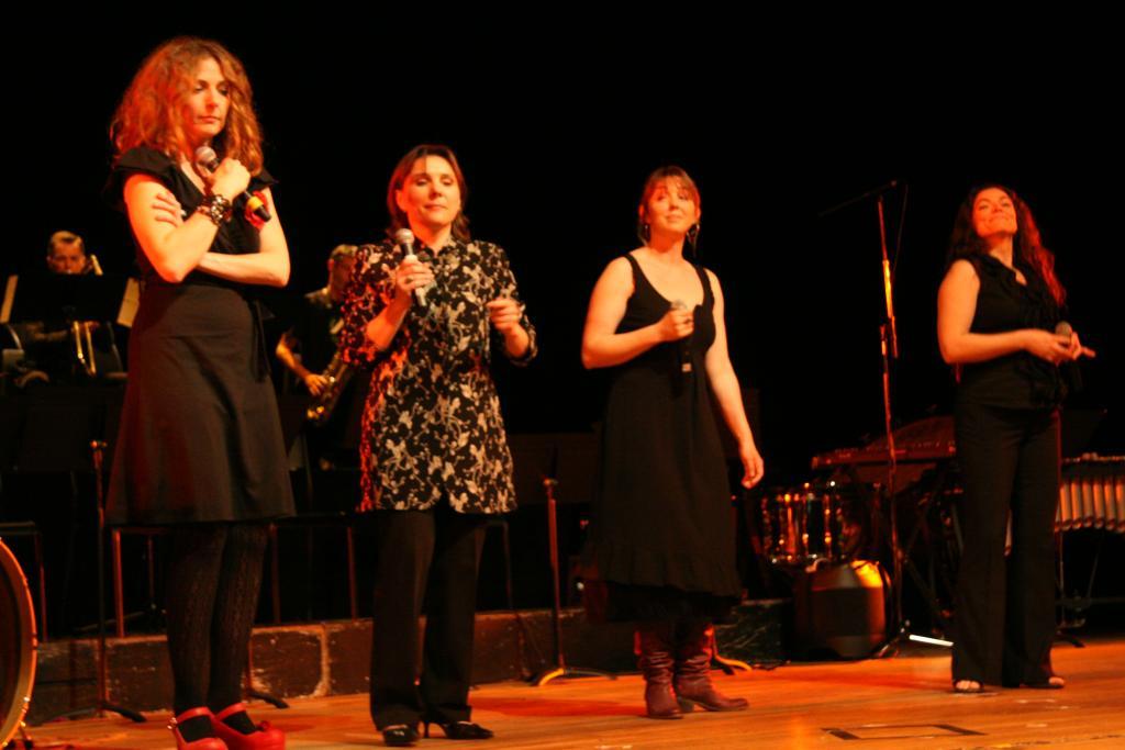 Nolwenn Corbel Annie Ebrel Noluen Le Buhé et Marthe Vassallo