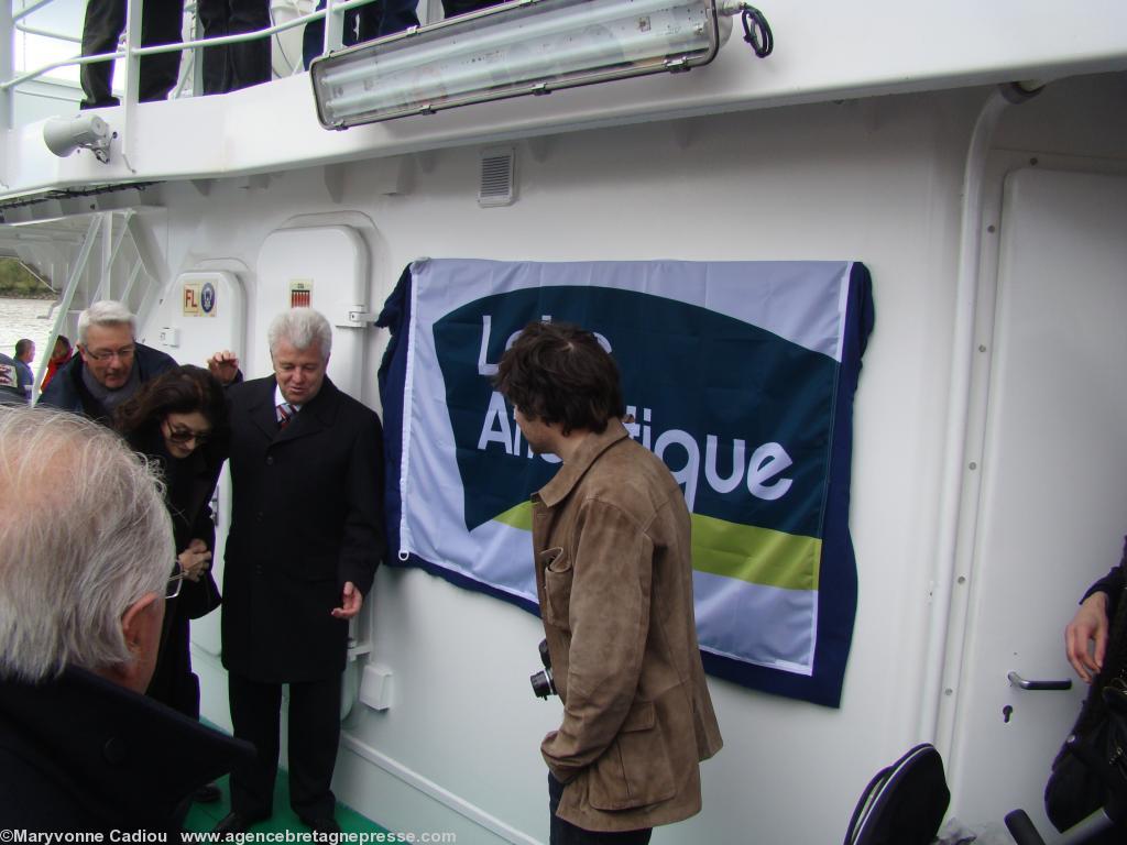 Par Mathieu Demy. Par Mathieu Demy.