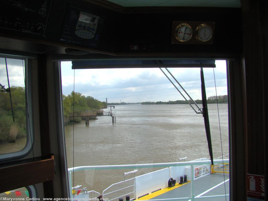 Retour sur "Avant". En attendant les invités ABP visite la passerelle. Retour sur "Avant". En attendant les invités ABP visite la passerelle.