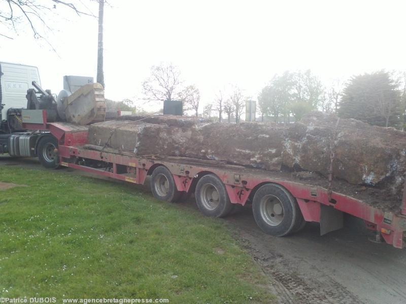 Rien à dire : le rond-point sera implanté
à l\'endroit même où il aura fallu le plus
d\'efforts pour l\'y mettre