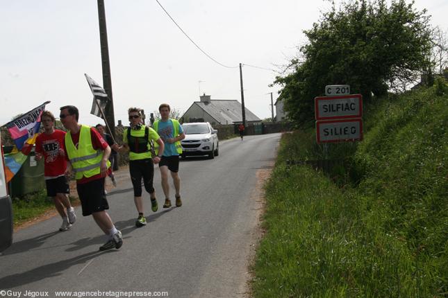 La redadeg à Silfiac La redadeg à Silfiac