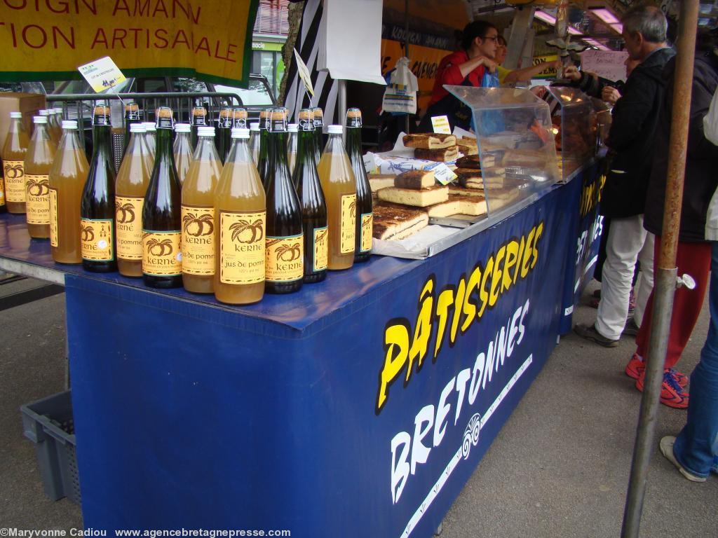 <b>Stands</b>. La maison <i>Ty Glazik</i>. Le cidre de Pouldreuzic. <b>Stands</b>. La maison <i>Ty Glazik</i>. Le cidre de Pouldreuzic.