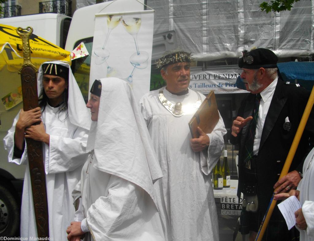 <b>Rituel</b>. Avant la cérémonie druidique. <b>Rituel</b>. Avant la cérémonie druidique.