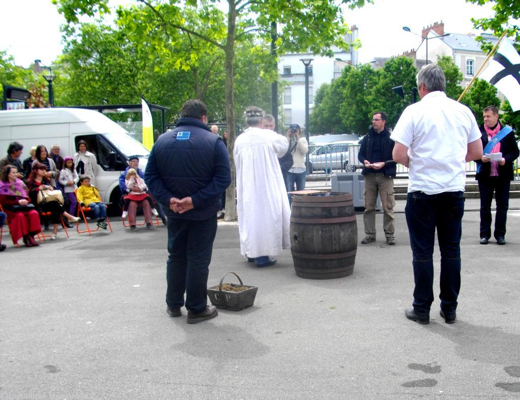 <b>Rituel</b>. Rituel de l’eau. <b>Rituel</b>. Rituel de l’eau.