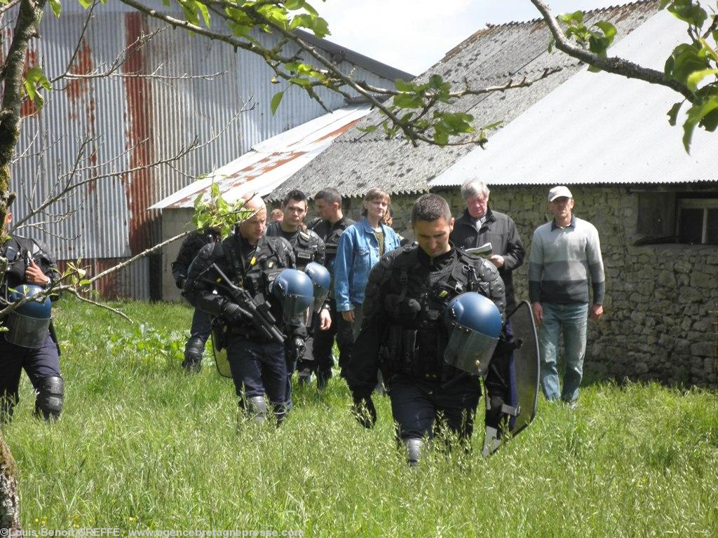 Et pour aller dans le jardin derrière... Et pour aller dans le jardin derrière...
