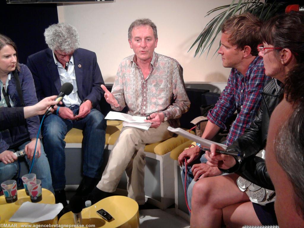 Jean Michel Boinet le directeur artistique du festival lors de la conférence de presse du bilan du festival Jean Michel Boinet le directeur artistique du festival lors de la conférence de presse du bilan du festival