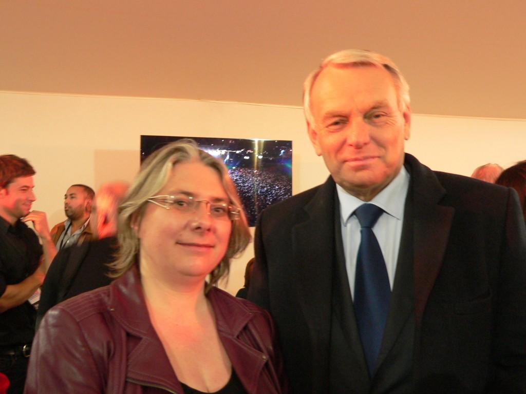 Agathe Remoué  candidate écologiste  avec J.M Ayrault  l\'un de ses soutiens du PS