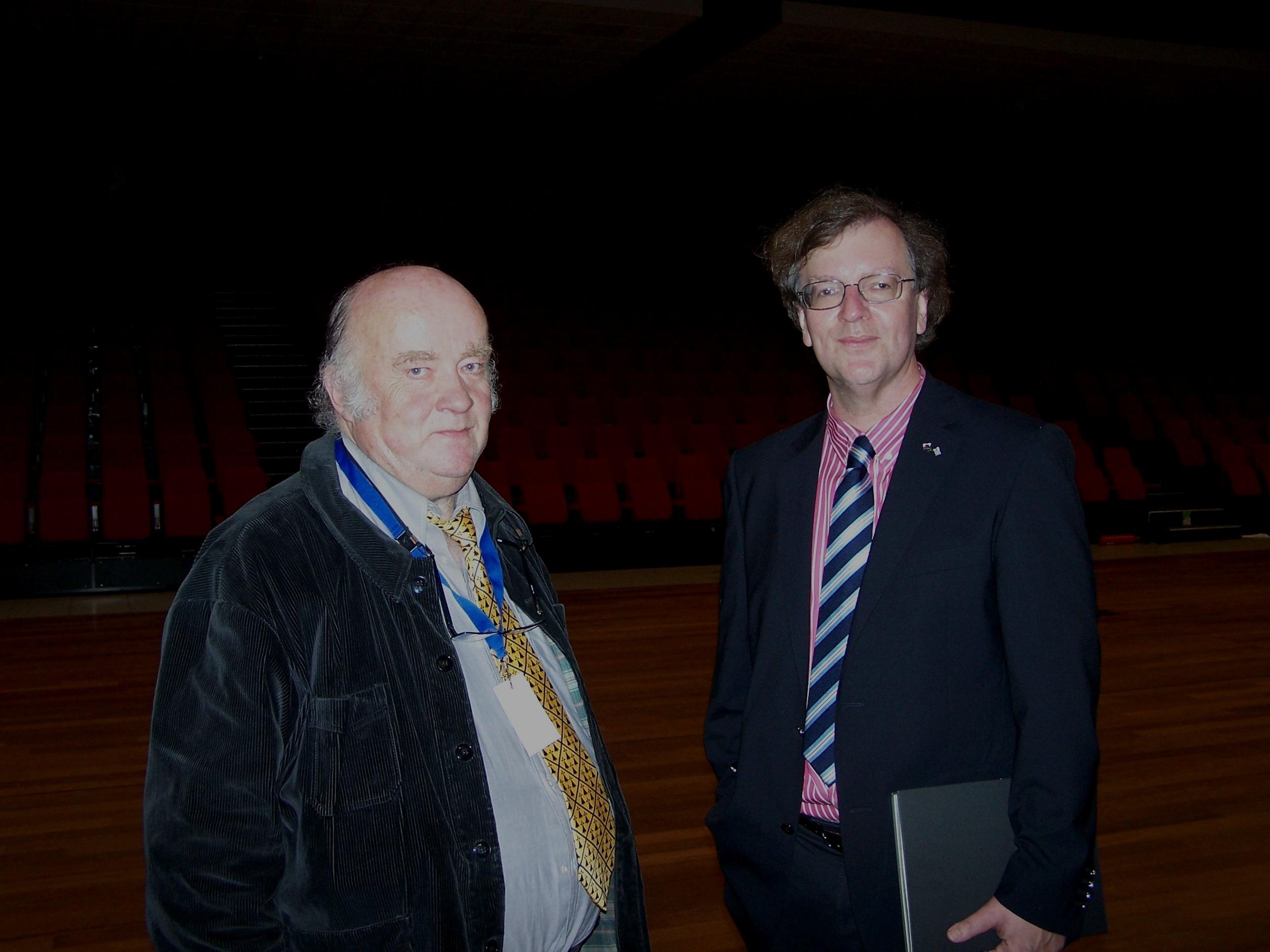 André Bernicot globe trotter membre du
comité du Bro Gozh et Jacques-Yves Le
Touze Président