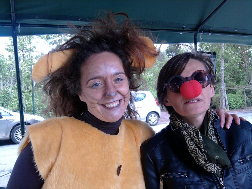 Mallory la présidente et Gaëlle la tésorière Mallory la présidente et Gaëlle la tésorière