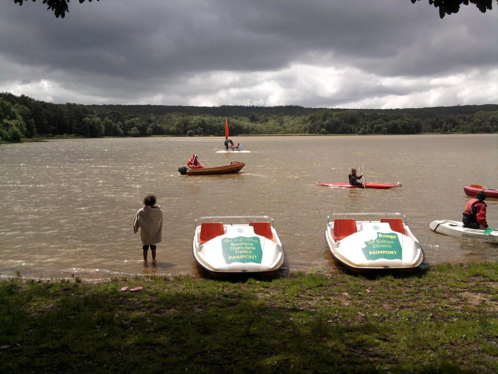 Vue de l\'étang Vue de l\'étang
