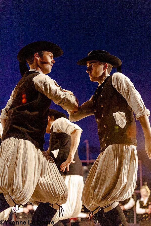 Spectacle \"Foar ar Pont\" Spectacle \"Foar ar Pont\"