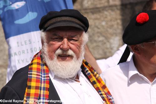 Jean-Yves Cozan Jean-Yves Cozan