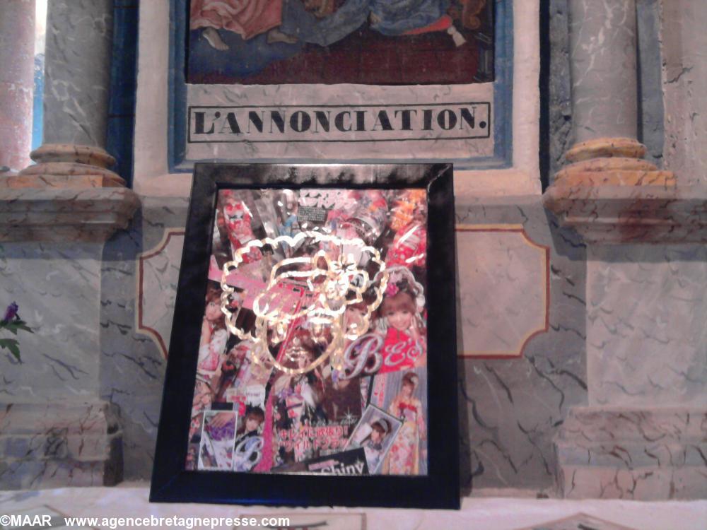 Collage avec visage à la feuille d\'or de
Valérie-Anne Collage avec visage à la feuille d\'or de
Valérie-Anne