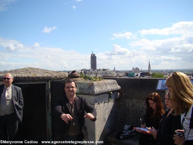 Tour Dobrée à Nantes. Gildas Salaün ferait un numéro devant la presse ? Tour Dobrée à Nantes. Gildas Salaün ferait un numéro devant la presse ?