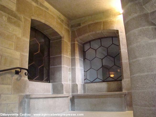 Tour Dobrée à Nantes. Le premier escalier. Tour Dobrée à Nantes. Le premier escalier.