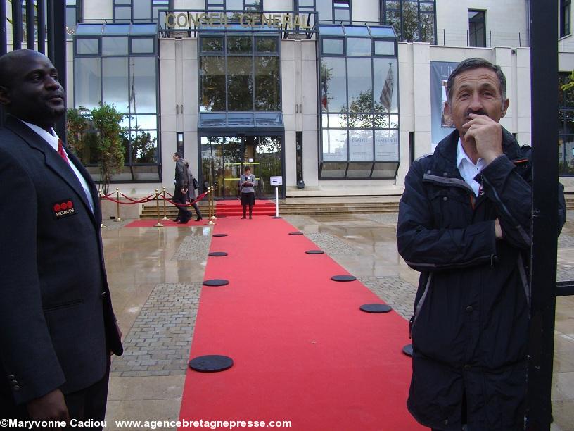 Le Tapis Rouge pour... les invités. Le Tapis Rouge pour... les invités.