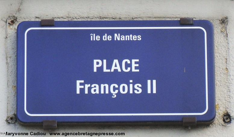 Dans l\'Île de Nantes. Dans l\'Île de Nantes.
