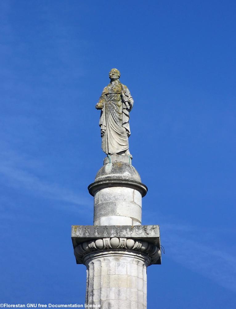 Nantes.- Statue de Louis XVI. Nantes.- Statue de Louis XVI.