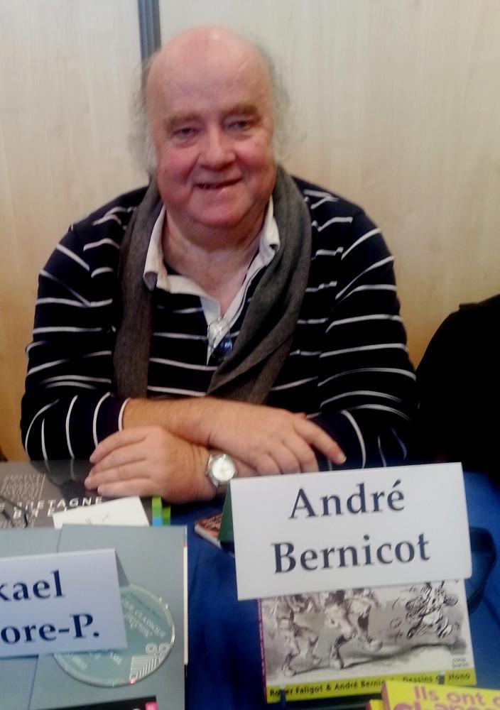 André Bernicot au top des ventes en ce
moment avec Roger Faligot et leur \"Ils ont
des chapeaux ronds\" André Bernicot au top des ventes en ce
moment avec Roger Faligot et leur \"Ils ont
des chapeaux ronds\"