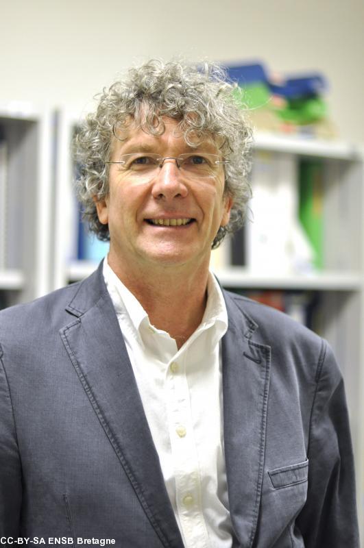 Michel Briand  Ecole nationale des Télécommunication de Bretagne 
- Brest
Vice-prsident Brest Métropole Océane  Conseiller municipal de 
Brest