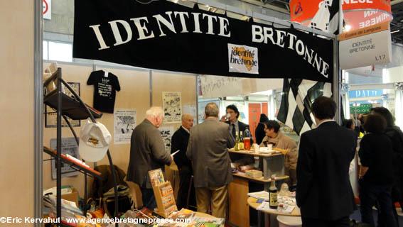 Le stand Identité Bretonne à Expolangues 2013 Paris Porte de Versailles