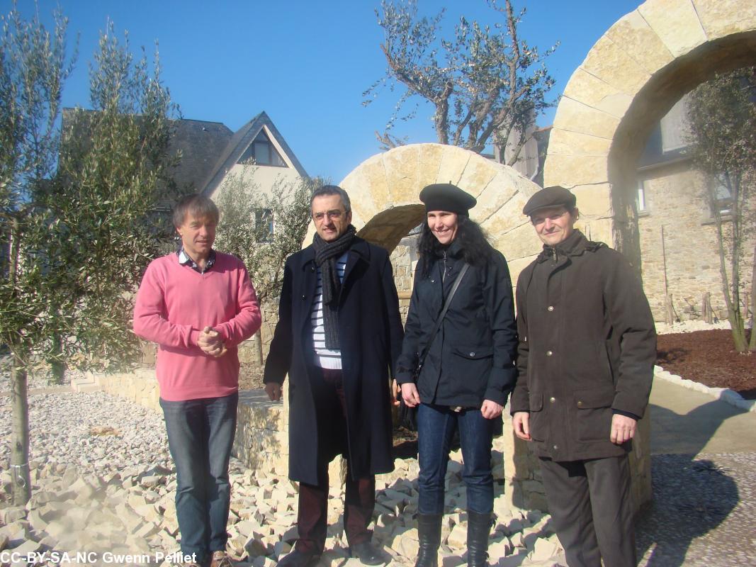 Elus et personnel municipal chargés du dossier.