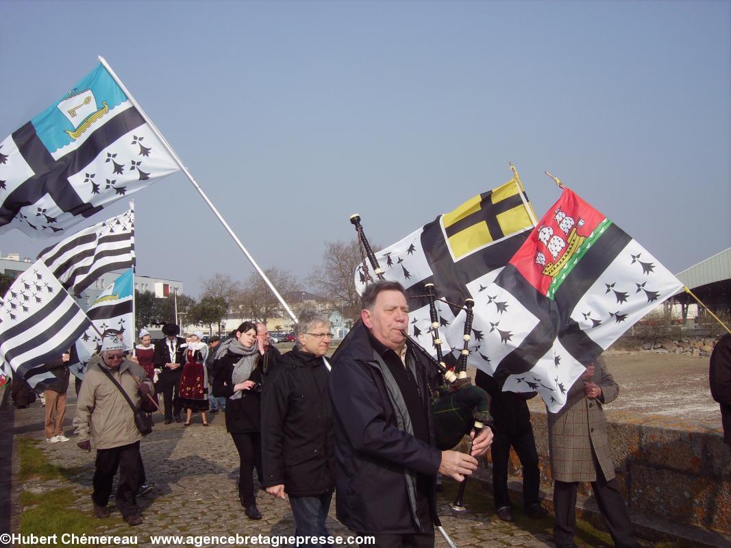 Vieux Môle, Bretons, Britanniques et Irlandais
dans le sillage du piper Pierre Blanchet