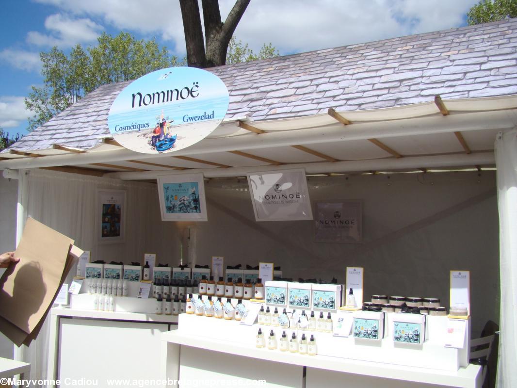 Nominoë produits de beauté, ajonc, blé noir, criste marine, artichaut. Basée à Paris dans le XVIIe arrondissement 01 42 28 68 81 Nominoë produits de beauté, ajonc, blé noir, criste marine, artichaut. Basée à Paris dans le XVIIe arrondissement 01 42 28 68 81