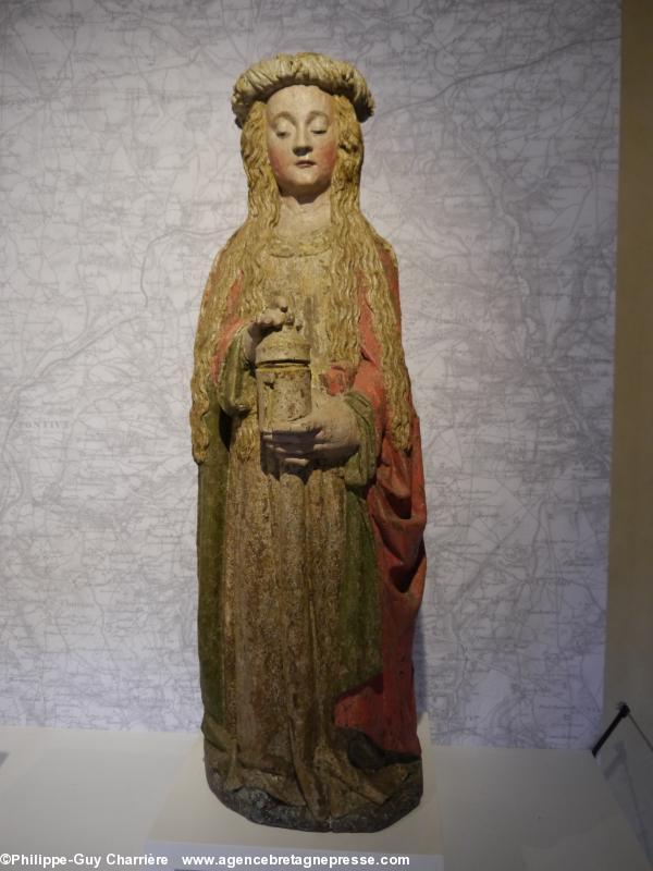 Sainte Marie-Magdeleine myrophore - Bois, XVème siècle - Canton de Baud, Pluméliau, Chapelle de la Madeleine Sainte Marie-Magdeleine myrophore - Bois, XVème siècle - Canton de Baud, Pluméliau, Chapelle de la Madeleine