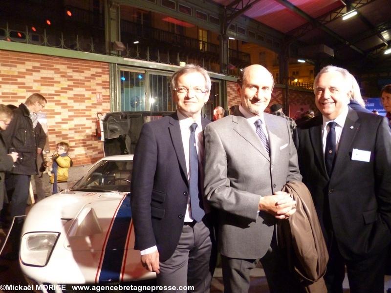 Louis Monnier, Richard Mille et Patrick Gruau lors de la soirée à la Halle Martenot, Rennes. Derrière eux: la Ford GT 40 (1967)