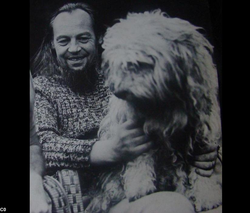 Glenmor sur le 33 tours \\\"Vivre\\\". Le Chant du monde, 1973.