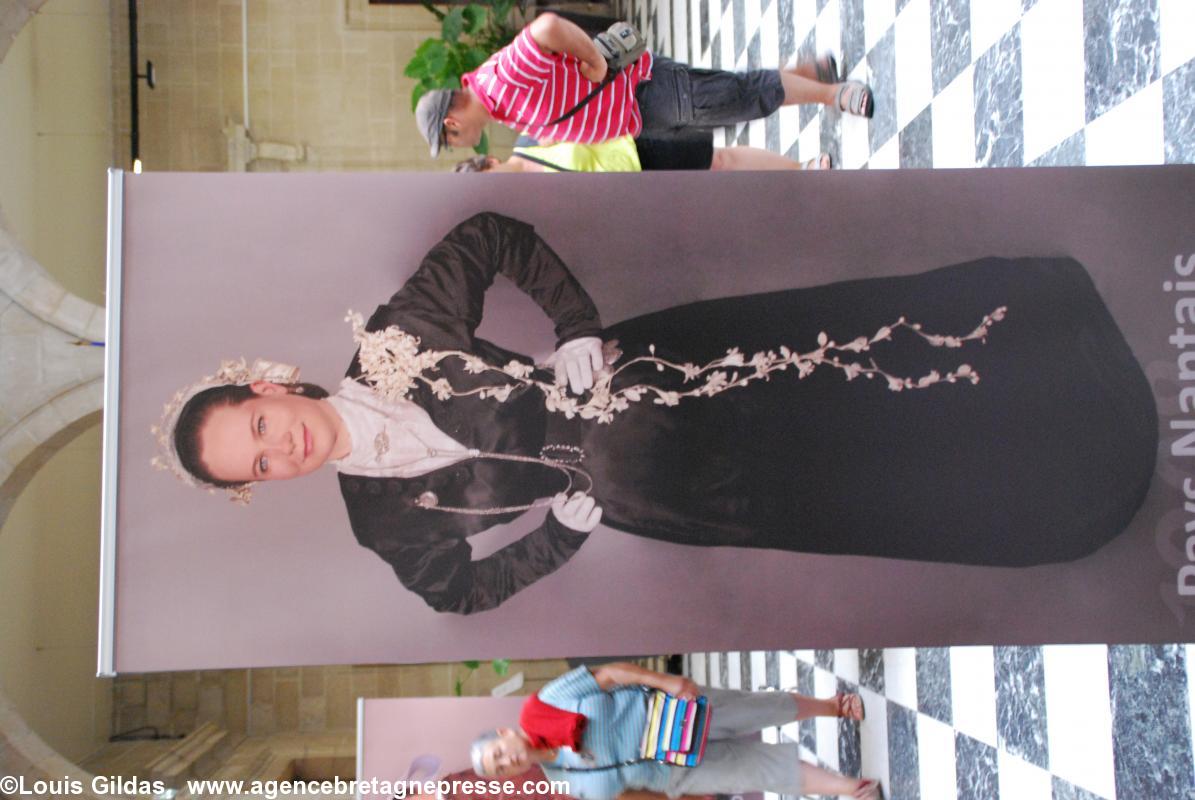 Le mariage en Bretagne Expo à la mairie. ©Agence Bretagne Presse ( photo Louis Gildas)