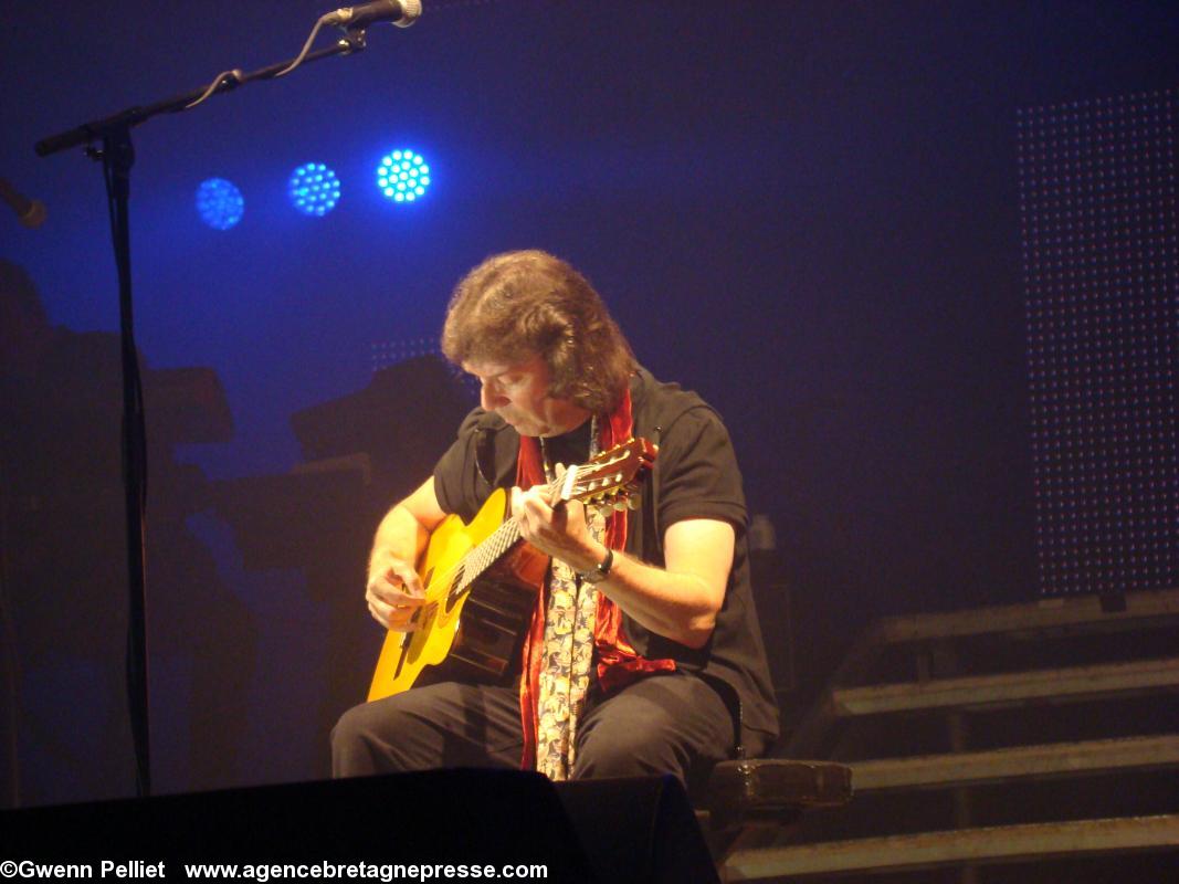 Steve Hackett. Steve Hackett.