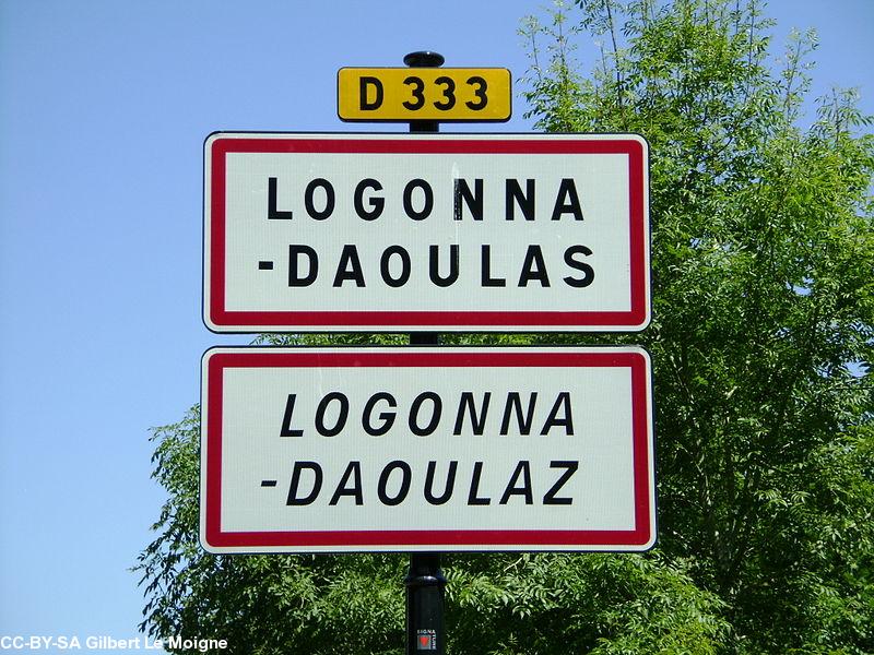 Logonna-Daoulas/Logonna-Daoulaz. Double panneau français et breton. Logonna-Daoulas/Logonna-Daoulaz. Double panneau français et breton.