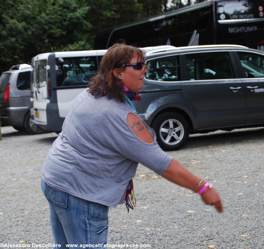 On s'entraîne au jeu de palets en vue du championnat du monde ! On s'entraîne au jeu de palets en vue du championnat du monde !
