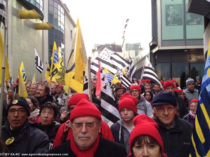 Vue du cortège de la manifestation pour l'emploi à Quimper, le 2 Novembre 2013.