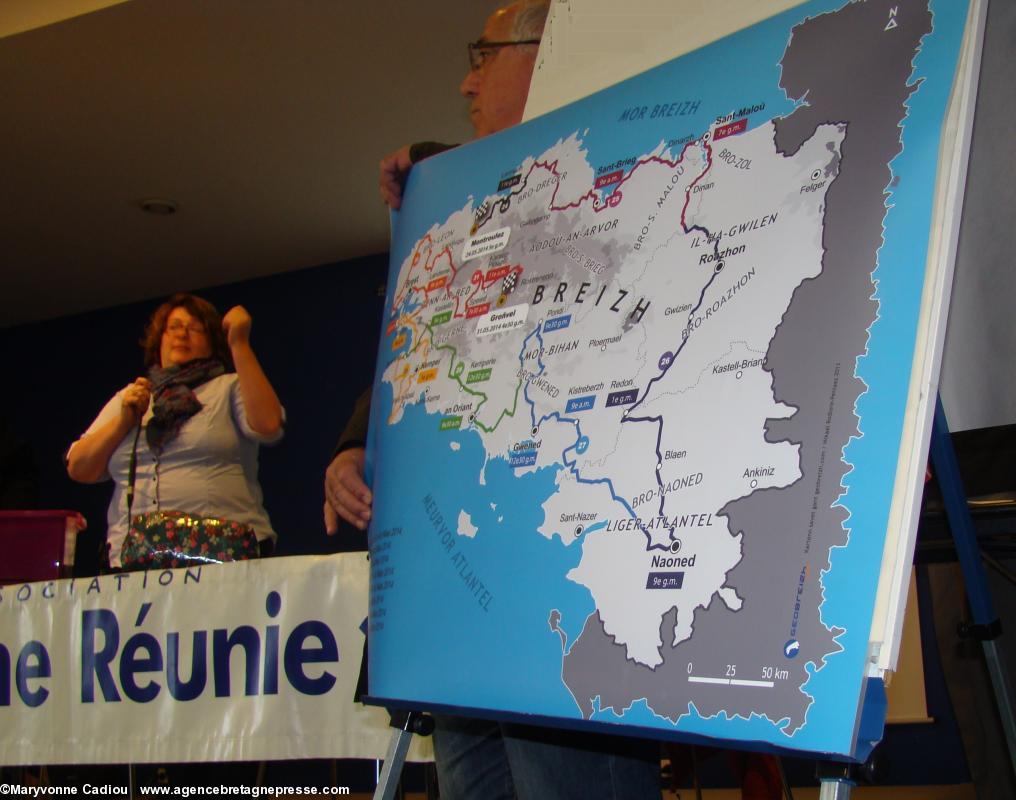 Présentation de la Redadeg 2014, la course du mois de mai pour la langue bretonne, bisannuelle depuis 2008. AG 2013 de Bretagne Réunie. Présentation de la Redadeg 2014, la course du mois de mai pour la langue bretonne, bisannuelle depuis 2008. AG 2013 de Bretagne Réunie.