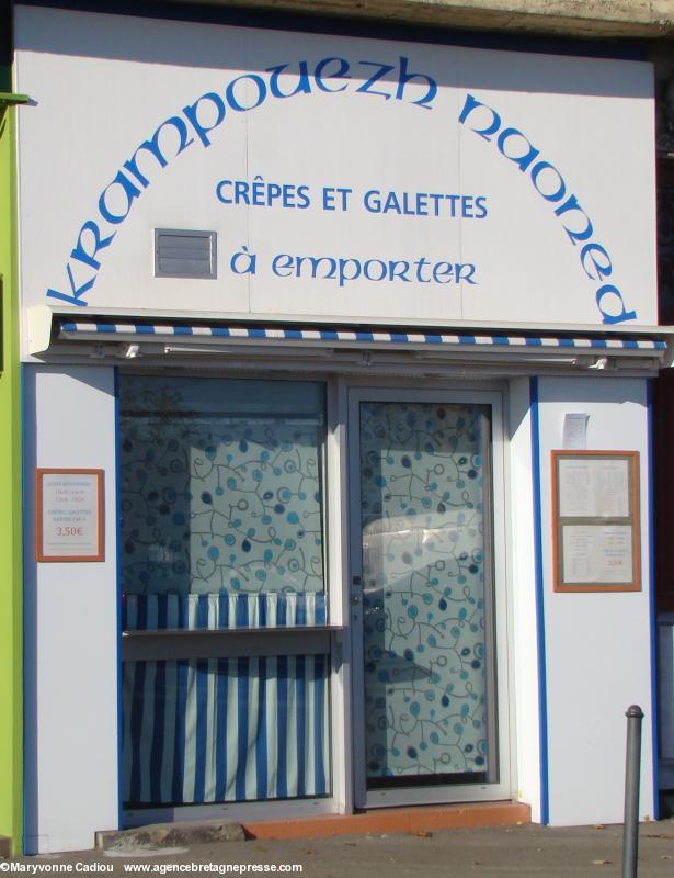 La boutique de vente de crêpes à emporter Krampouezh Naoned rue de l’Hermitage à Nantes. La boutique de vente de crêpes à emporter Krampouezh Naoned rue de l’Hermitage à Nantes.
