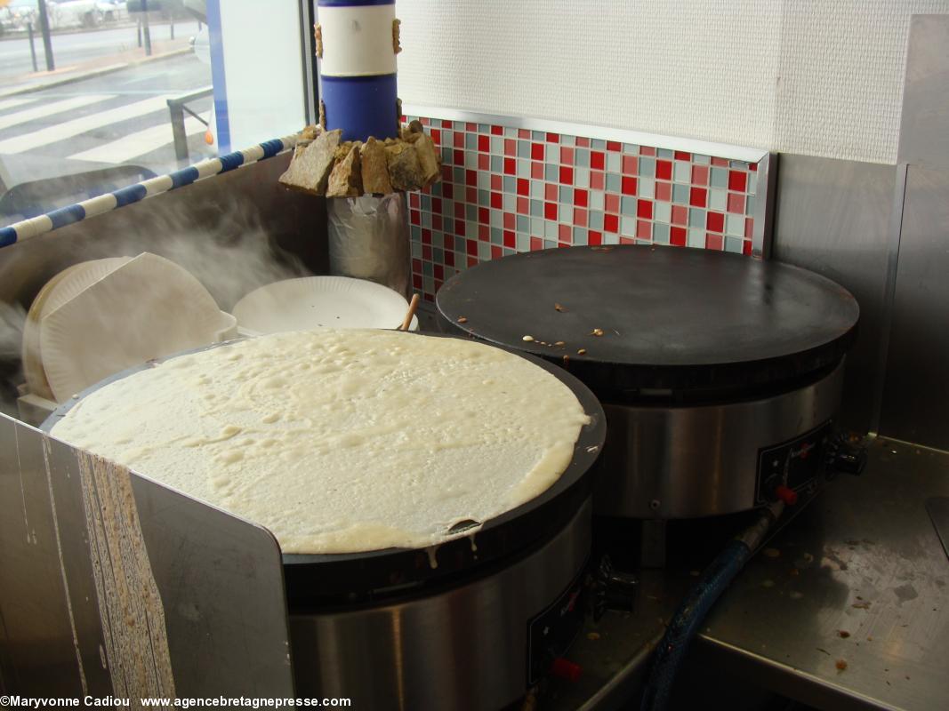 <i>Krampouezh Naoned</i> à Nantes. Les <i>pilligoù</i>. <i>Krampouezh Naoned</i> à Nantes. Les <i>pilligoù</i>.