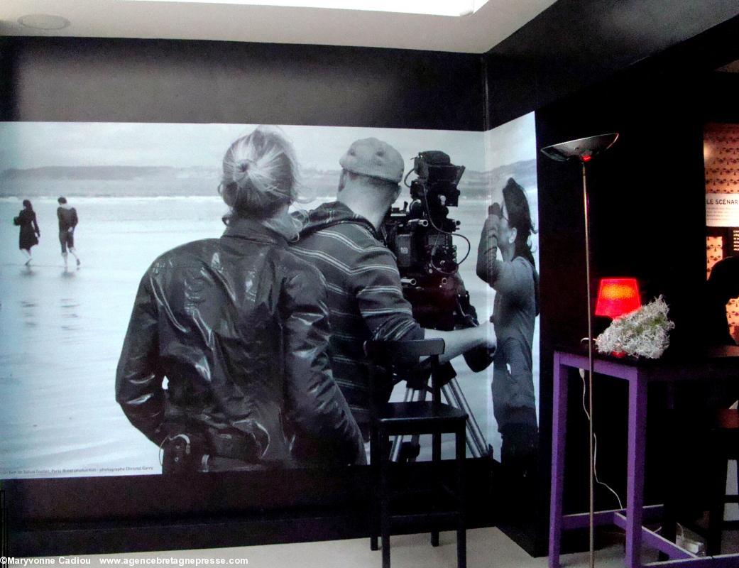 Tournage du court métrage <i>From Boston</i> de Sylvia Guillet. Exposition "Ils font le cinéma en Bretagne". Maison de la Bretagne à Paris.