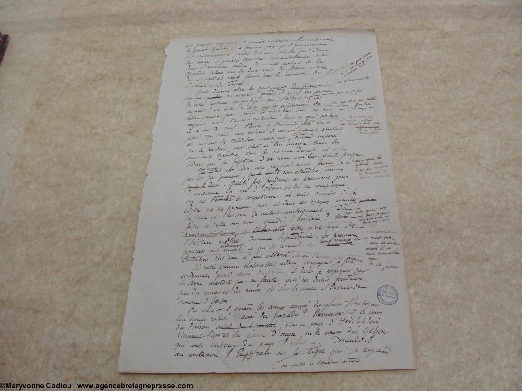 Manuscrit inédit de Jules Verne de 1869. Publié dans <i>Planète Jules Verne</i> n° 2. Manuscrit inédit de Jules Verne de 1869. Publié dans <i>Planète Jules Verne</i> n° 2.