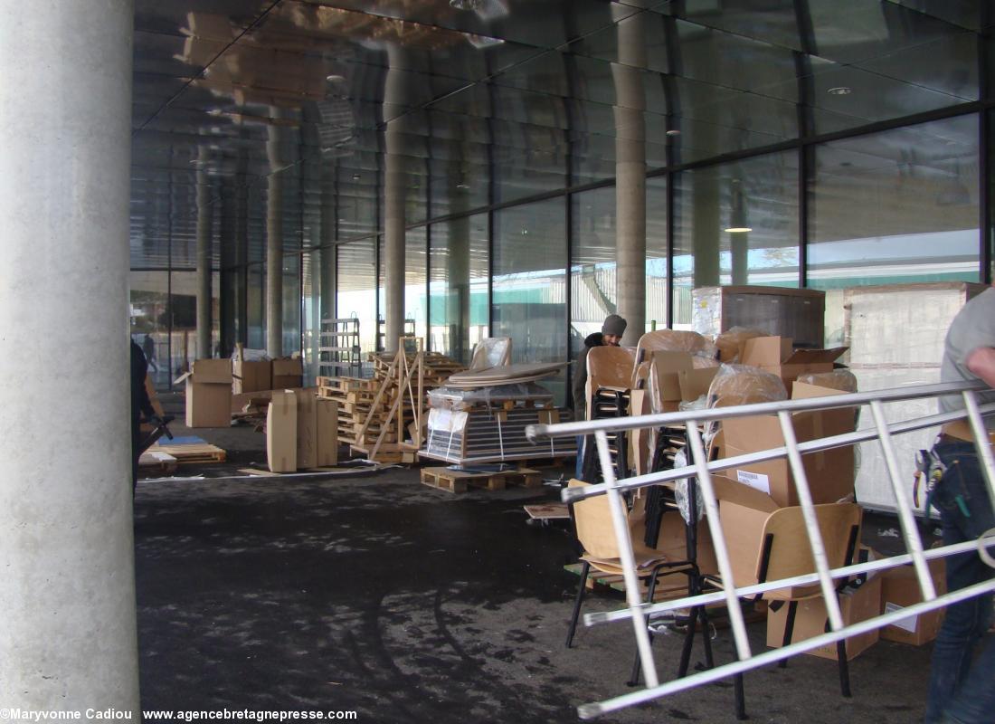 Collège Anne de Bretagne. Saint-Herblain. Façade nord. Collège Anne de Bretagne. Saint-Herblain. Façade nord.