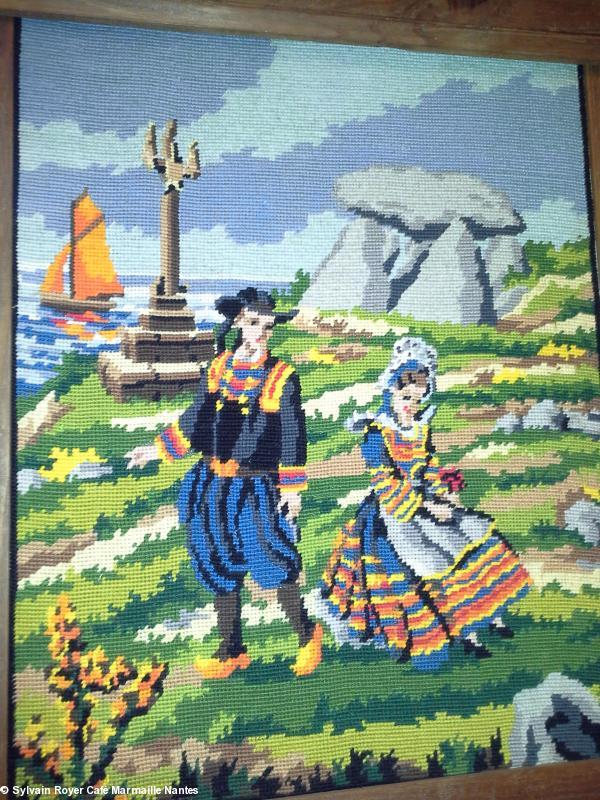 Une partie du décor breton du café <i>Marmaille</i> de Sylvain Royer. Une partie du décor breton du café <i>Marmaille</i> de Sylvain Royer.