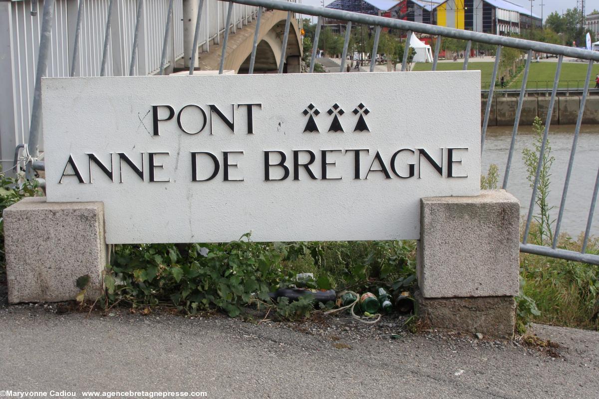 Anne de Bretagne a encore son pont (photo du 6 octobre 2008.) Anne de Bretagne a encore son pont (photo du 6 octobre 2008.)