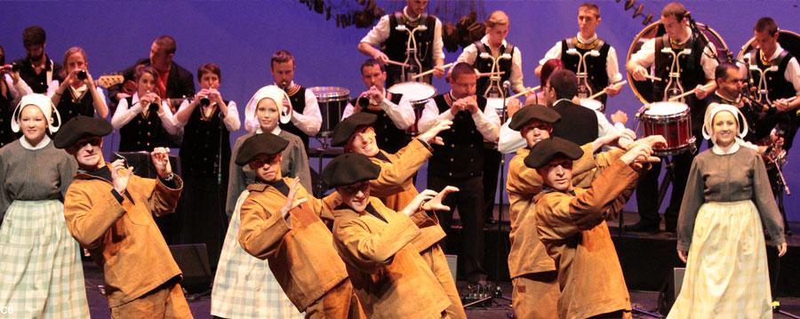 (Crédit photo Jack Fossard) : Cercle Beuzec Cap Sizun.
(Crédit photo Jack Fossard) : Cercle Beuzec Cap Sizun.