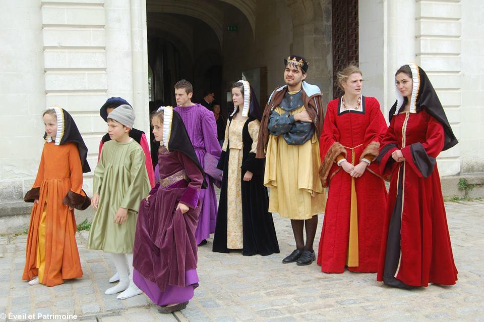 Présentation des costumes au château des ducs de Bretagne. Présentation des costumes au château des ducs de Bretagne.