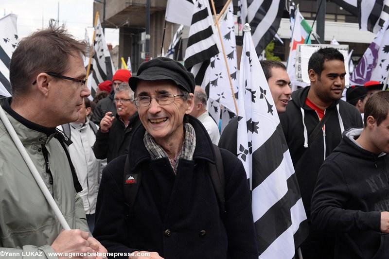 Nantes, 19 avril 2014, manifestation. Jean-Claude Le Ruyet, pédagogie et prononciation du breton.